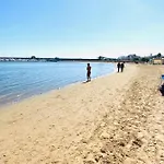 в 4 мин от пляжа Apartment