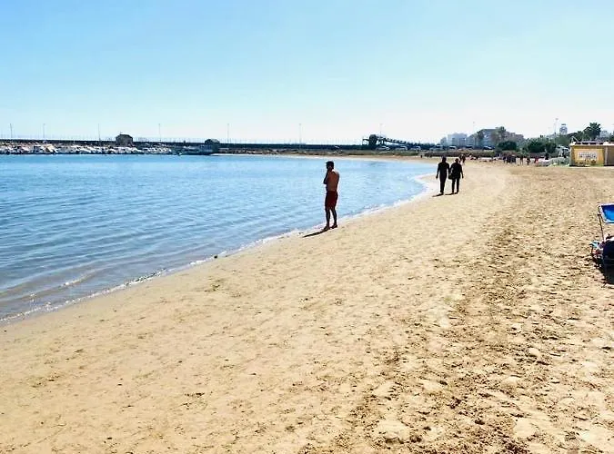 в 4 мин от пляжа Apartment